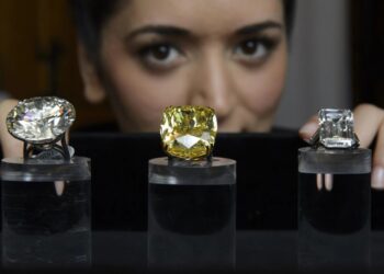 شركات سويسرية تسعى لتوطين صناعة ألماس CVD تحت شعار “صنع في سويسرا”