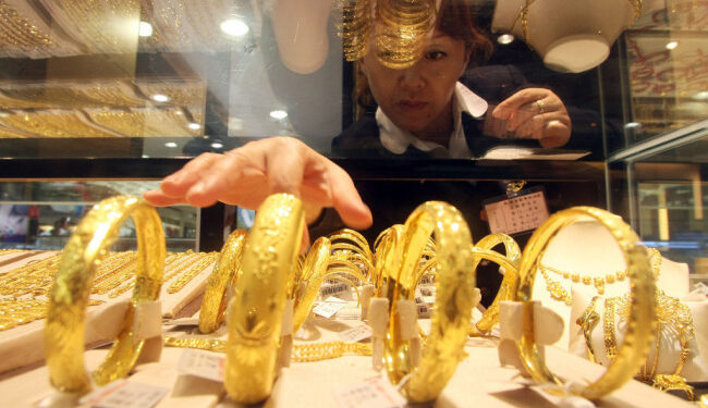 مجلس الذهب العالمي: الصناعة الصينية تسحب 86 طنًا من الذهب من بورصة شنجهاي في يونيو 88 مجلس الذهب العالمي: الصناعة الصينية تسحب 86 طنًا من الذهب من بورصة شنجهاي في يونيو