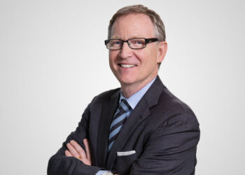 جون ماكلوسكي: فجأة.. يتحدث الجميع عن الذهب