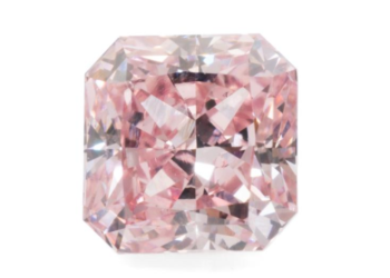 ماسة وردية نادرة من نوع أرجيل معروضة للبيع بنصف السعر