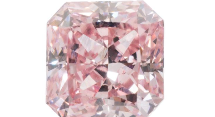 ماسة وردية نادرة من نوع أرجيل معروضة للبيع بنصف السعر 92 ماسة وردية نادرة من نوع أرجيل معروضة للبيع بنصف السعر