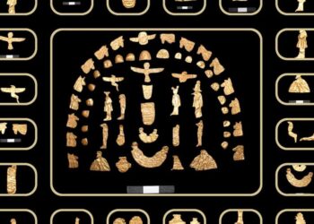 اكتشاف قطع ورقائق ذهبية في مقبرة فرعونية بدمياط