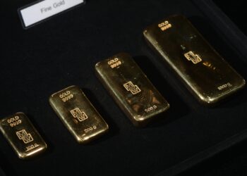 انخفاض طلبات إعانات البطالة الأمريكية يدفع الذهب للهبوط