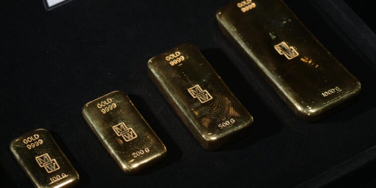 انخفاض طلبات إعانات البطالة الأمريكية يدفع الذهب للهبوط 91 انخفاض طلبات إعانات البطالة الأمريكية يدفع الذهب للهبوط