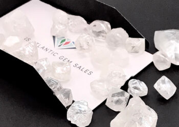 ترانس أتلانتيك وسودايام تجنيان 13 مليون دولار في مناقصة للألماس