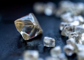ارتفاع إيرادات «لوكابا دايموند» من الألماس رغم تراجع الطلب العالمي