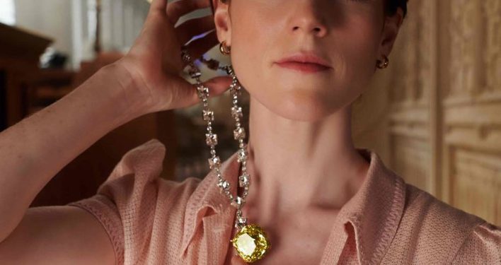 فيلم «موت على النيل»: قصة عقد تيفاني الماسي الأصفر لـ “جال جادوت”