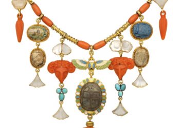 من الملك إدوارد السابع إلى فيلم الشيطان يرتدي برادا.. حكاية قلادة النهضة المصرية