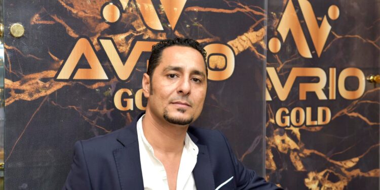 عماد سعد: تراجع الطلب على الذهب مع ارتفاع الأسعار وتراجع القوة الشرائية للمواطنين 91 عماد سعد: المخاطر الجيوسياسية قد تدفع أسعار الذهب إلى 2800 دولار