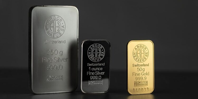 «مركز الملاذ الآمن» يكشف عن تراجعات جديدة في أسعار الفضة بالأسواق المحلية 94 «مركز الملاذ الآمن» يكشف عن تراجعات جديدة في أسعار الفضة بالأسواق المحلية