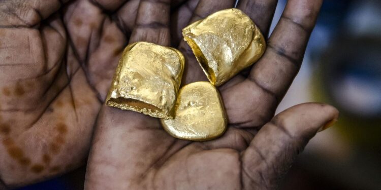 مصر تعتزم عقد مزايدة عالمية للتنقيب عن الذهب بالصحراء الشرقية خلال النصف الأول من 2025