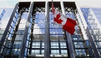 بنك كندا يخفض أسعار الفائدة بمقدار 0.25 %