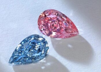 انخفاض أسعار الألماس الملون في عام 2024