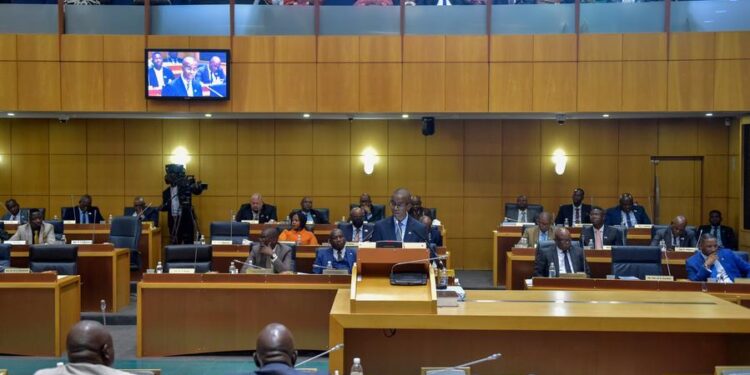 بوتسوانا تستهدف تنويع الاقتصاد بعيدًا عن الماس 92 بوتسوانا تستهدف تنويع الاقتصاد بعيدًا عن الماس