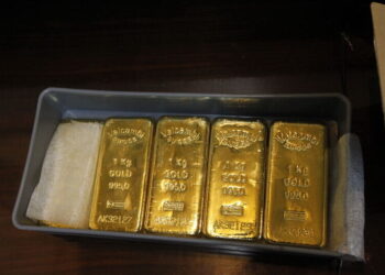 عدم اليقين الاقتصادي يدفع الذهب لارتفاع تاريخي مع تزايد الطلب على الملاذ الآمن