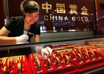 تراجع عمليات استيراد الذهب لأكبر مستهلك في العالم