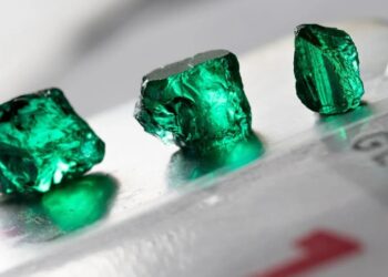 زامبيا تلغي الضرائب على تصدير الذهب والأحجار الكريمة