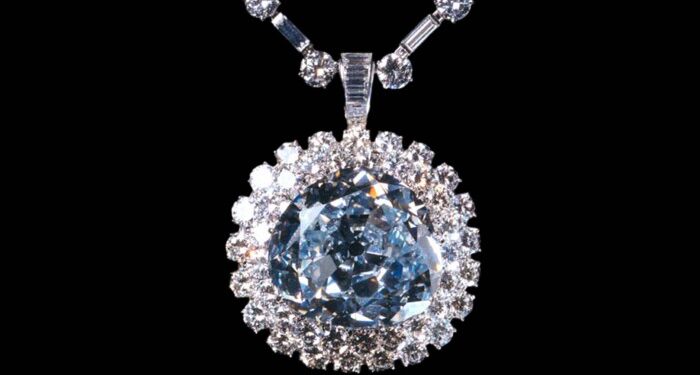 أمير قطري يخسر دعوى قضائية في بريطانيا بشأن ماسة "عين الصنم" 92 أمير قطري يخسر دعوى قضائية في بريطانيا بشأن ماسة “عين الصنم”