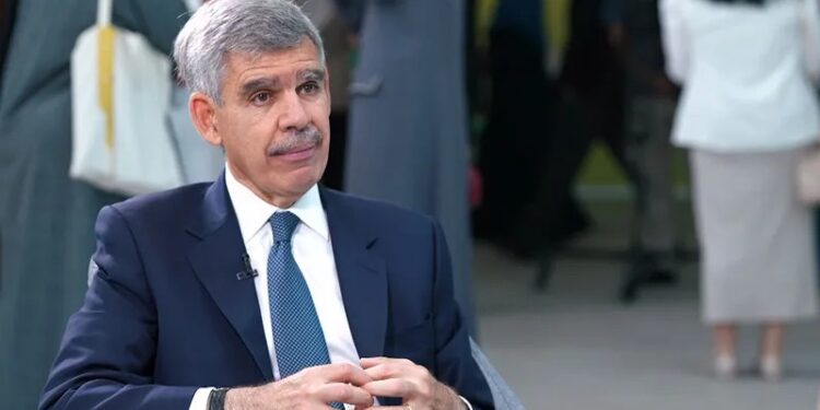 محمد العريان: ارتفاع أسعار الذهب تحذيرًا خطيرًا لمستقبل الدولار الأمريكي