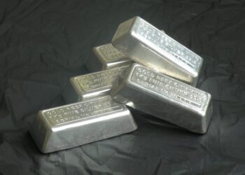 «الملاذ الآمن»: ارتفاع أسعار الفضة بالأسواق المحلية والجنيه الفضة يسجل 444 جنيهًا