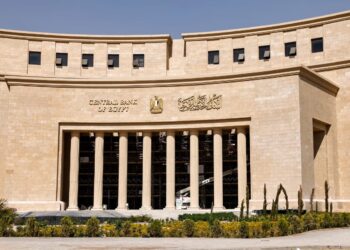 البنك المركزي: 364 مليون دولار زيادة فى احتياطى النقد الأجنبي خلال مارس