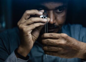 الرسوم الجمركية الأمريكية تشل صناعة الماس في الهند