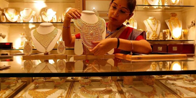 مجلس الذهب العالمي: 45 % من مشتريات الذهب في الأسواق الهندية بدافع الاستبدال