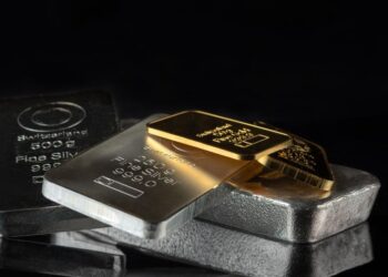 «الملاذ الآمن»: تدهور العلاقات التجارية بين الولايات المتحدة والصين يدفع الفضة للصعود