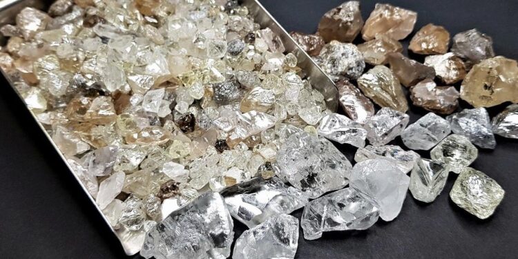 منجم لولو للألماس مُتاحٌ للبيع مع دخول شركة لوكابا في إدارةٍ قضائية