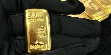 الذهب يقلص خسائره وسط ترقب الأسواق تصريحات رئيس الفيدرالي الأمريكي