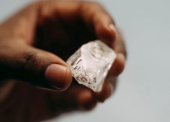 زلزال في مناجم الألماس: ألف عامل يواجهون المصير المجهول في بوتسوانا