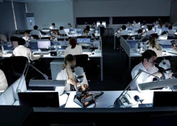 “جي إس آي” تفتتح مختبرها العالمي الرابع عشر في بانكوك لتعزيز خدمات فحص الأحجار الكريمة