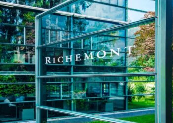 ريتشمونت تتألق في سوق المجوهرات الفاخرة رغم تباطؤ المنافسين