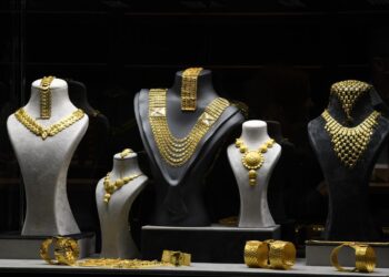 مصر ترفع ضريبة القيمة المضافة على الذهب: خطوة تنظيمية لتعزيز الحصيلة الضريبية