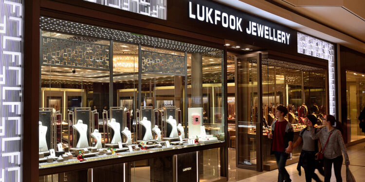 لوك فوك تسجل تراجعًا حادًا في الأرباح والمبيعات بسبب أسعار الذهب