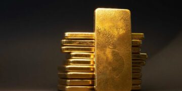 الذهب يواصل مكاسبه بعد صدور بيانات التضخم الأمريكية