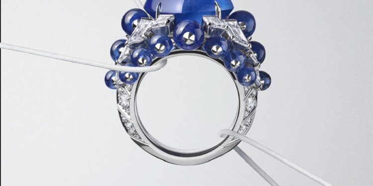 كارتييه تكشف عن مجموعة “En Équilibre” في ستوكهولم