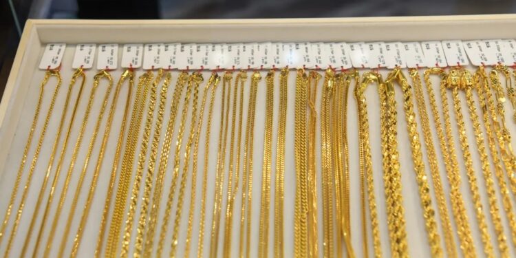 قفزة في صادرات المجوهرات الماليزية بدعم من أسواق الخليج وآسيا 94 قفزة في صادرات المجوهرات الماليزية بدعم من أسواق الخليج وآسيا