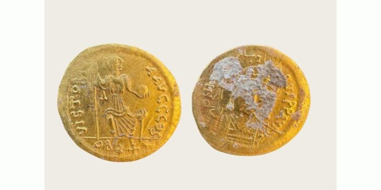 اكتشاف نادر: قطعة نقدية ذهبية من عهد الإمبراطور البيزنطي جستين الثاني في قلعة تويذا البلغارية