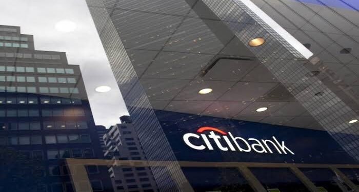 «سيتي بنك»: يخفض توقعاته لأسعار الذهب ويتوقع تراجعها دون 3000 دولار بحلول 2026