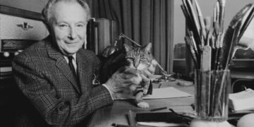 إيرتي.. أسطورة الآرت ديكو التي أبدعت مجوهرات خالدة 13 إيرتي.. أسطورة الآرت ديكو التي أبدعت مجوهرات خالدة