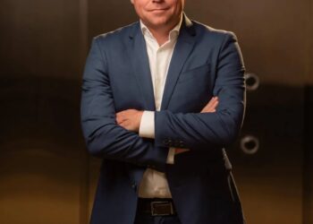 جوش فير: الأزمة المقبلة ليست في أسعار الذهب بل في الوصول إلى المعدن نفسه