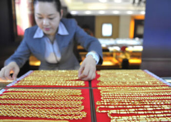  واردات الذهب الصينية عبر هونج كونج تقفز إلى 127 % في يوليو