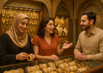 الذهب يواصل الصعود رغم تراجع الطلب على المجوهرات في آسيا والشرق الأوسط