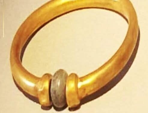 الداخلية تضبط سارقي الأسورة الذهبية بالمتحف المصري 94 الداخلية تضبط سارقي الأسورة الذهبية بالمتحف المصري