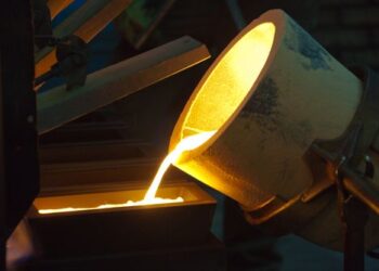 شركة ألروسا تدرس استعادة الذهب الناتج عن التعدين الثانوي