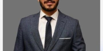 محمد مهدي: العالم يعيش «حمّى الذهب».. والمعدن الأصفر يتحول إلى وسيلة نجاة اقتصادية 15 محمد مهدي: العالم يعيش «حمّى الذهب».. والمعدن الأصفر يتحول إلى وسيلة نجاة اقتصادية