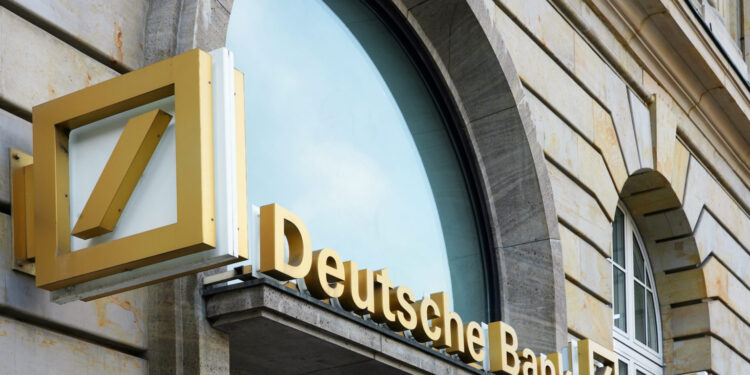 دويتشه بنك يعلن عودته الكبرى إلى سوق تداول الذهب 94 دويتشه بنك يعلن عودته الكبرى إلى سوق تداول الذهب