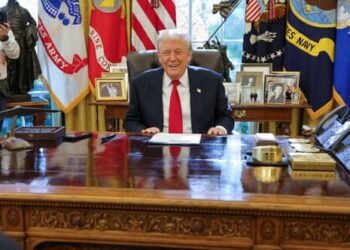 هدايا ذهبية سويسرية وساعات رولكس لترامب تثير “اشمئزازًا” في أوروبا