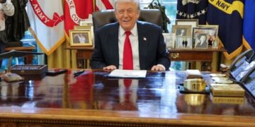 هدايا ذهبية سويسرية وساعات رولكس لترامب تثير “اشمئزازًا” في أوروبا